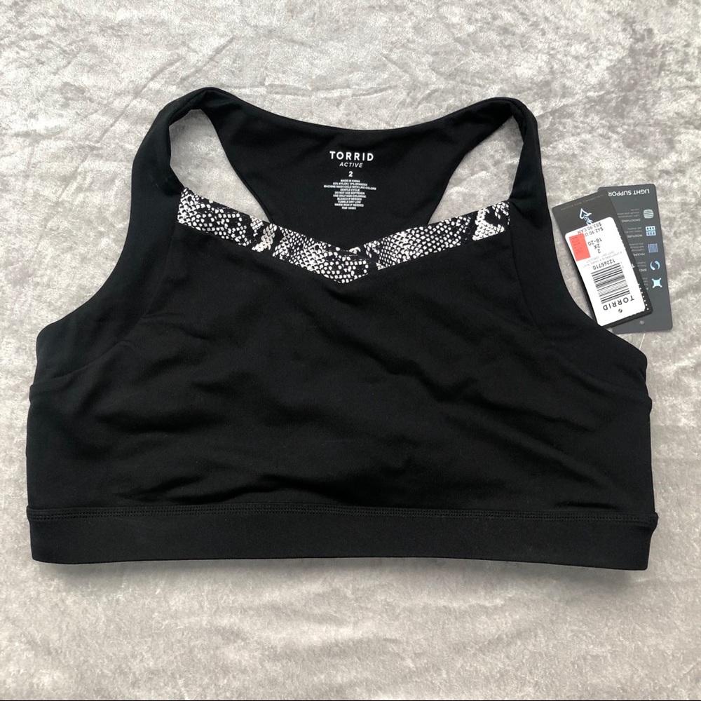 Torrid Active NWT size 2 sport bra